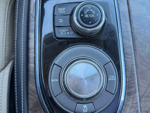 Used 2021 INFINITI QX80 Premium Select w/ All-Season Package image 19