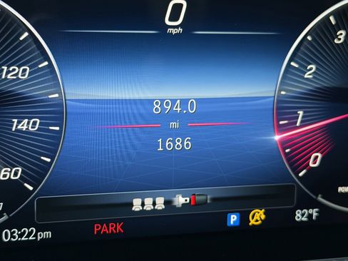 Certified 2025 Mercedes-Benz CLA 250 4MATIC image 3