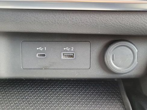 Used 2023 Nissan Rogue SV FWD image 27