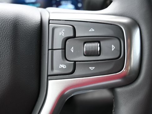 Used 2025 Chevrolet Silverado 1500 LT image 14