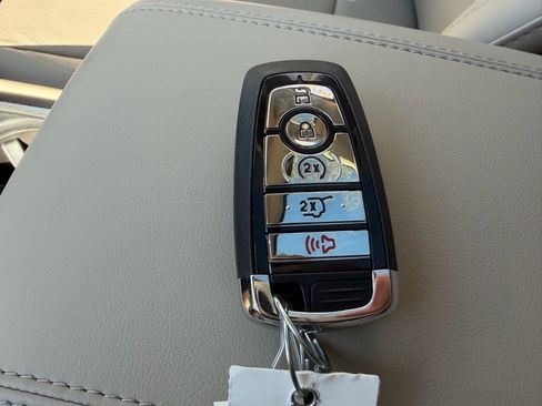 New 2026 Lincoln Corsair Grand Touring image 36