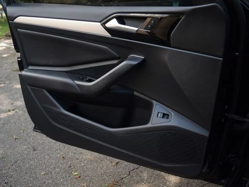 Used 2020 Volkswagen Jetta R-Line FWD image 18