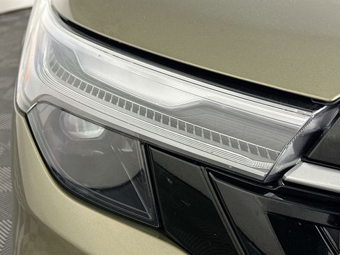 Used 2025 Subaru Forester Touring image 9