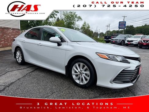 Used 2022 Toyota Camry LE w/ Carpet Mat Package (TMS) FWD image 8