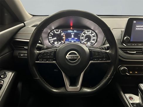 Used 2021 Nissan Altima 2.5 SR image 12