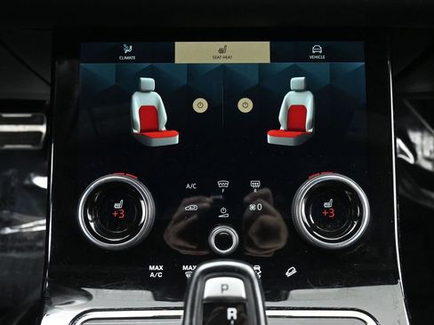 Used 2021 Land Rover Range Rover Evoque R-Dynamic S image 35