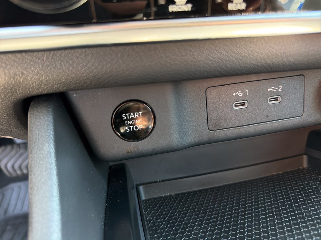 Certified 2026 Nissan Rogue SV FWD image 30