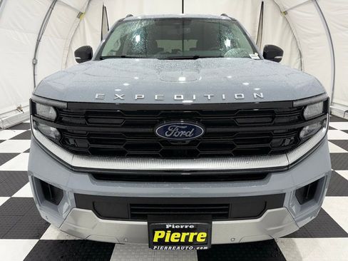 New 2025 Ford Expedition Platinum w/ Platinum Ultimate Package image 12