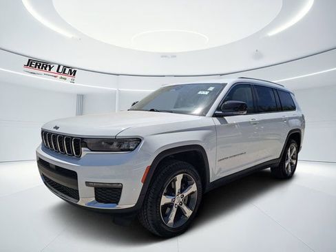 Used 2021 Jeep Grand Cherokee L Limited AWD/4WD image 7