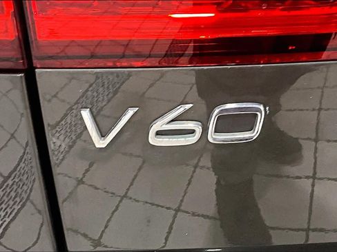 Used 2020 Volvo V60 T5 Cross Country AWD/4WD image 31