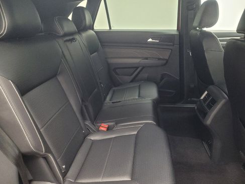 Used 2021 Volkswagen Atlas Cross Sport SEL image 19