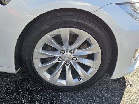 Used 2019 Tesla Model S 100D image 19