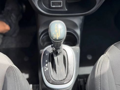 Used 2016 FIAT 500L Trekking FWD image 44