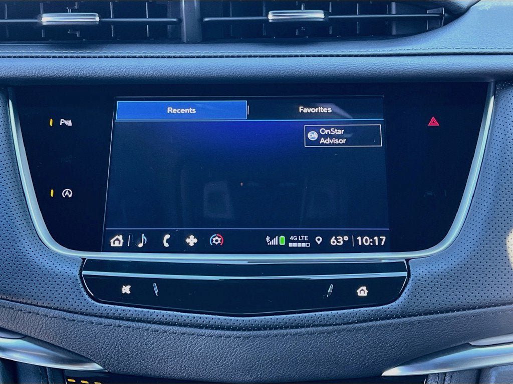 New 2026 Cadillac XT5 Luxury w/ LPO, Floor Liner Package AWD/4WD image 23