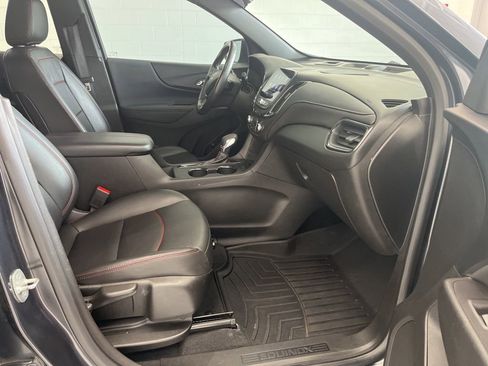Used 2022 Chevrolet Equinox RS w/ RS Leather Package FWD image 35