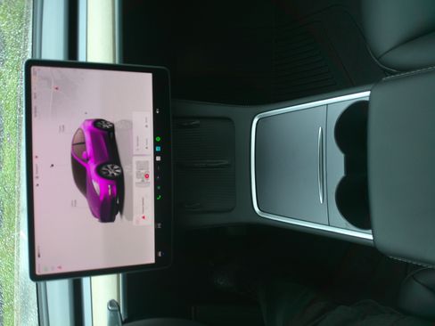 Used 2023 Tesla Model Y Long Range image 39