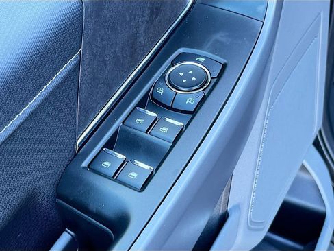 Used 2025 Ford F150 XLT w/ Equipment Group 302A MID image 18