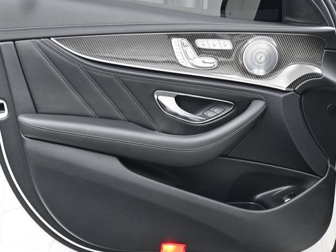 Used 2019 Mercedes-Benz E 63 AMG S image 9