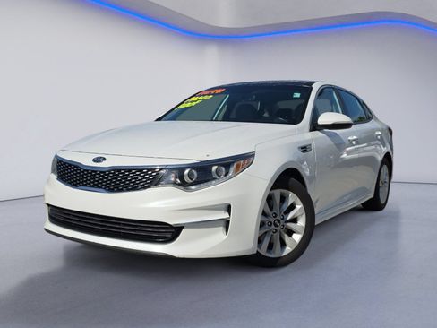 Used 2016 Kia Optima EX w/ Premium Package FWD image 2