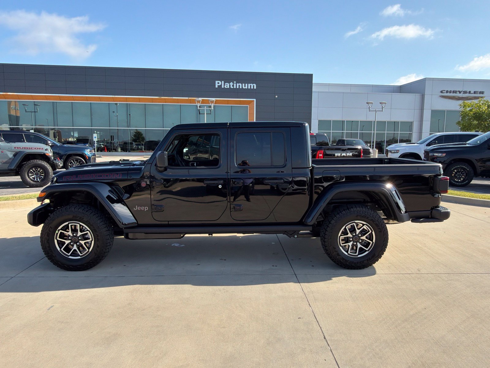 New 2026 Jeep Gladiator Rubicon w/ Steel Power Dome Hood Package AWD/4WD image 2