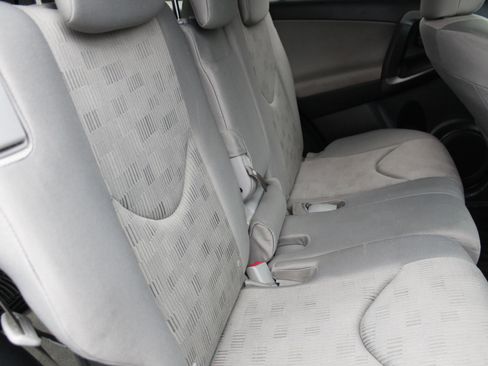 Used 2010 Toyota RAV4 4WD image 15