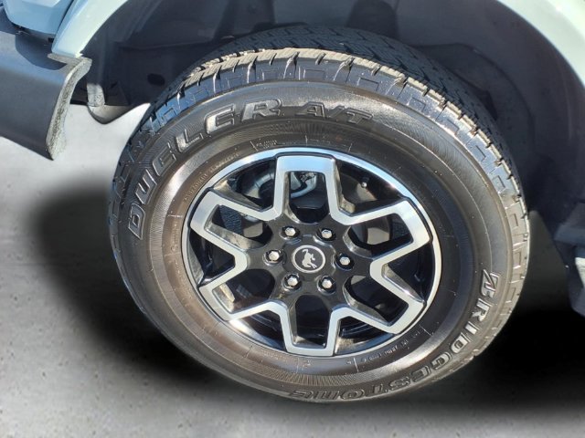 Certified 2023 Ford Bronco Outer Banks AWD/4WD image 9