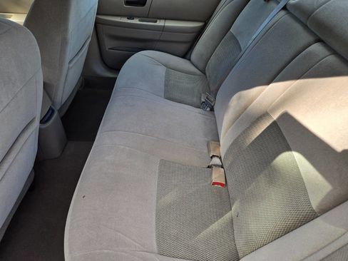 Used 2005 Ford Taurus SE image 19