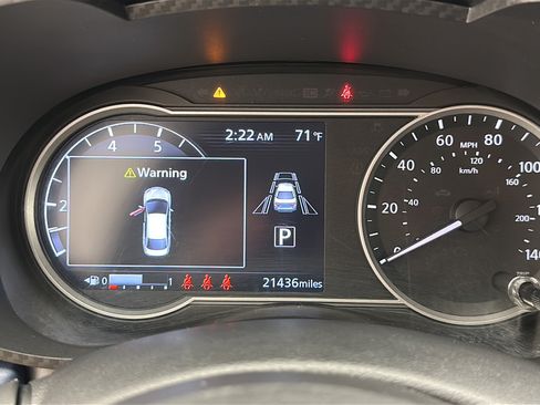 Used 2025 Nissan Versa SV FWD image 15