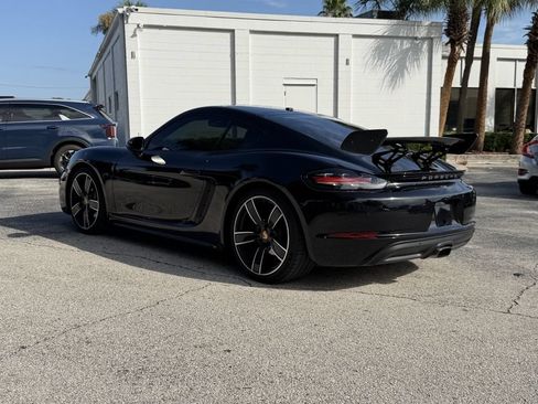 Used 2025 Porsche 718 Cayman RWD image 7