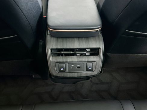 Used 2023 Nissan Ariya FWD image 29