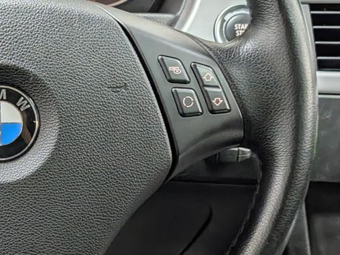 Used 2011 BMW 335i xDrive Sedan AWD/4WD image 33