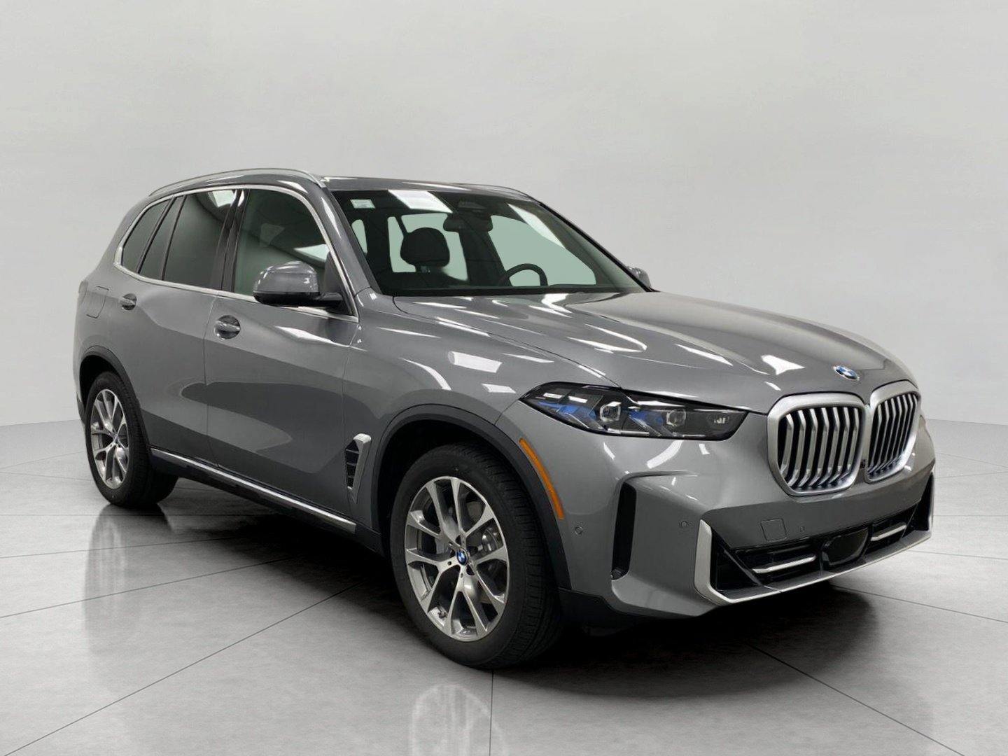 New 2026 BMW X5 xDrive40i w/ Climate Comfort Package AWD/4WD image 1