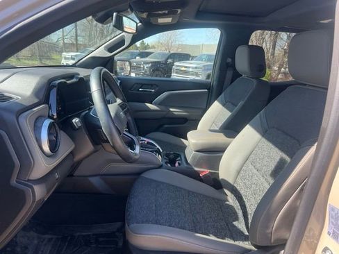 Used 2023 Chevrolet Colorado ZR2 AWD/4WD image 15
