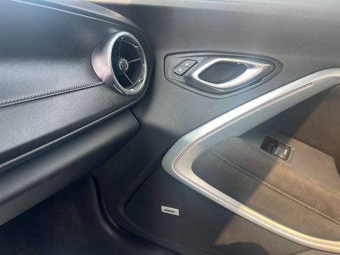 Used 2018 Chevrolet Camaro SS RWD image 29