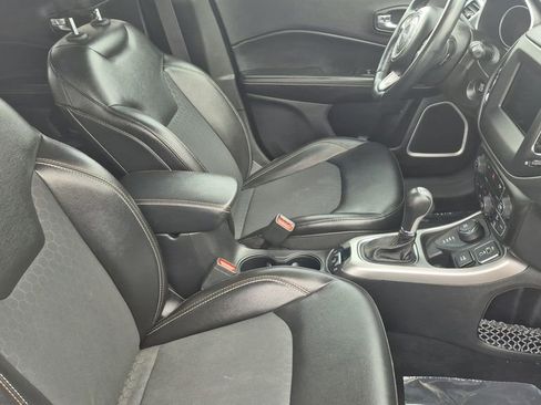 Used 2019 Jeep Compass Latitude w/ Popular Equipment Group image 14