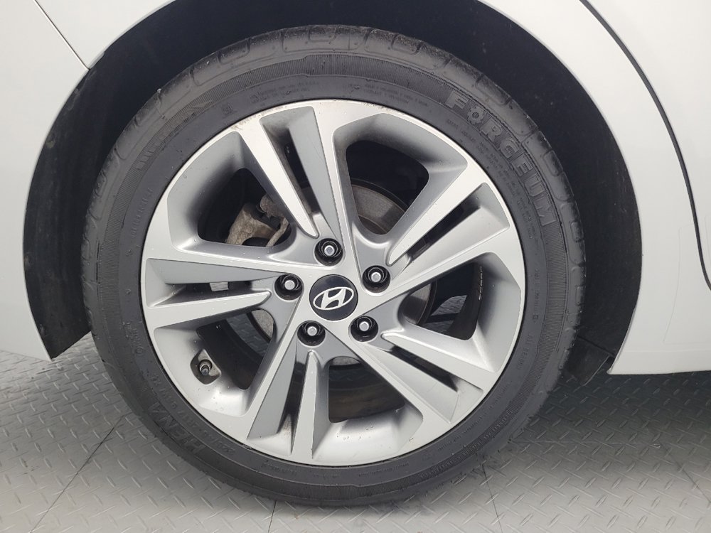Used 2018 Hyundai Elantra Limited FWD image 31