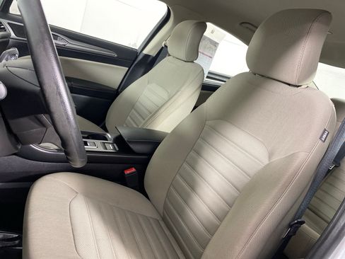 Used 2018 Ford Fusion S FWD image 16