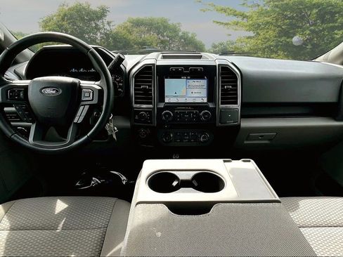 Used 2018 Ford F150 XLT w/ Equipment Group 302A Luxury AWD/4WD image 15