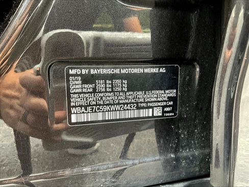 Used 2019 BMW 540i xDrive AWD/4WD image 19