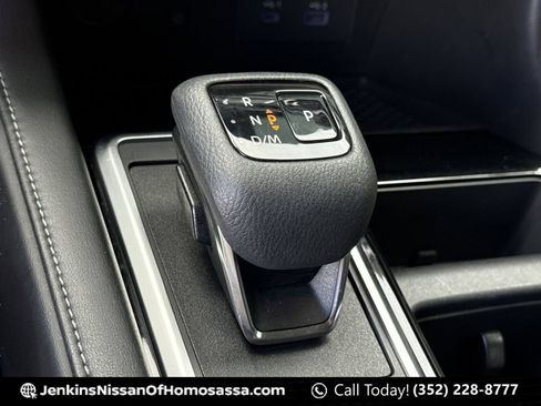 Certified 2022 Nissan Pathfinder SL w/ SL Premium Package FWD image 41