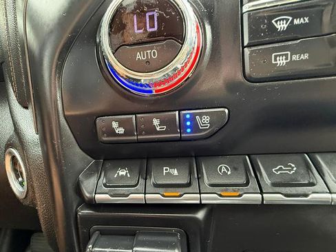 Used 2021 GMC Sierra 1500 AT4 w/ AT4 Carbonpro Edition AWD/4WD image 23