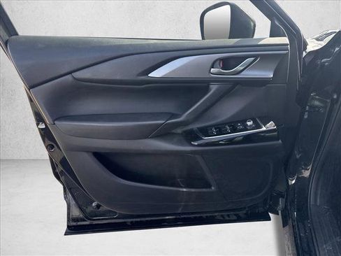 Used 2023 MAZDA CX-9 Touring image 12
