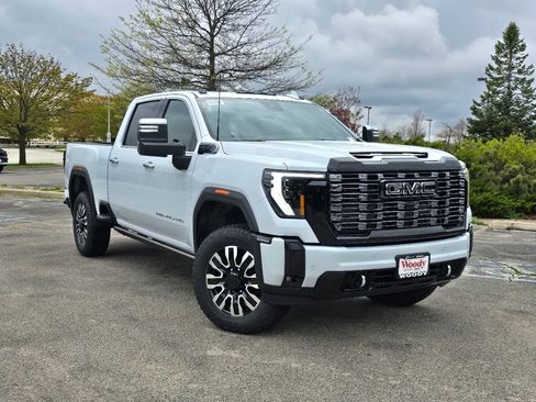 New 2026 GMC Sierra 2500 Denali Ultimate w/ Snow Plow Prep/Camper Package AWD/4WD image 2