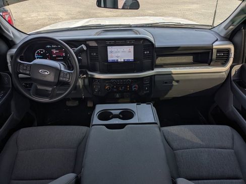 Used 2024 Ford F250 XL w/ STX Appearance Package AWD/4WD image 11