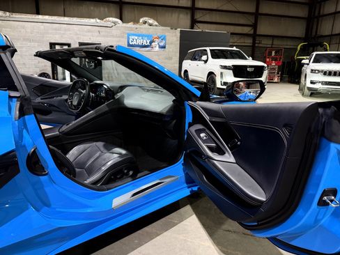 Used 2023 Chevrolet Corvette Stingray Preferred Cpe w/ Stealth Interior Trim Package RWD image 24