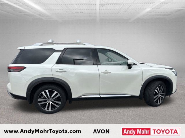 Used 2024 Nissan Pathfinder Platinum w/ Cargo Package AWD/4WD image 9