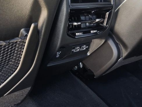 New 2025 Jeep Grand Cherokee Altitude RWD image 14