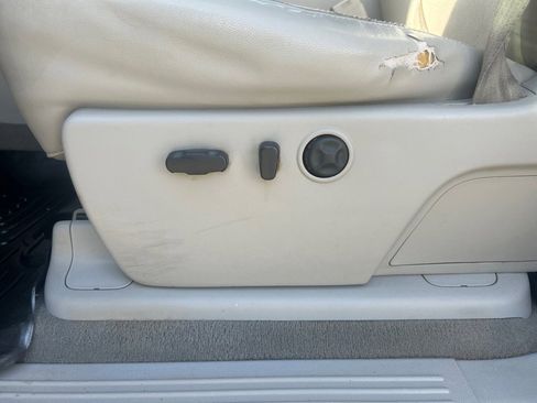 Used 2013 Chevrolet Silverado 2500 LTZ w/ LTZ Plus Package image 16