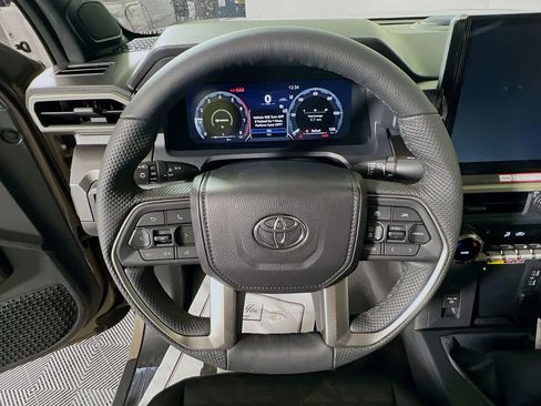 New 2026 Toyota Tacoma TRD Off-Road AWD/4WD image 11