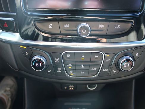 Used 2023 Chevrolet Traverse High Country AWD/4WD image 48